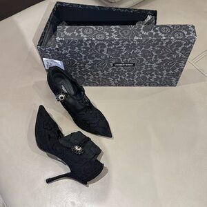 Dolce&Gabbana lace Mary Jane pizzo shoes with sparkling brooch size 37